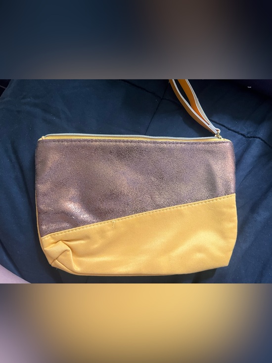 ipsy Handbags - ipsy Metallic Bronze and Mustard Two-Tone Wristlet